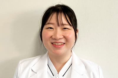 吉田 麻璃奈